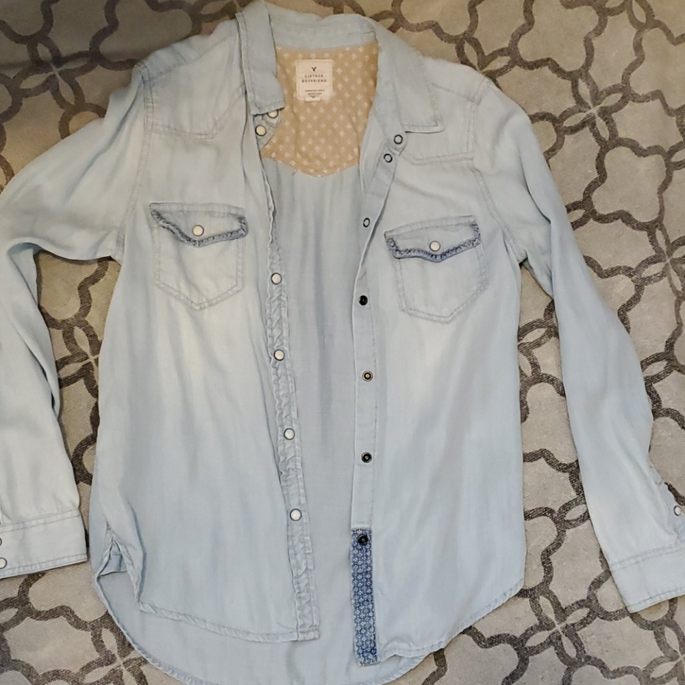 American Eagle button up